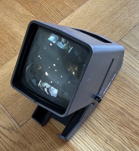 Slide viewer with - with, lead